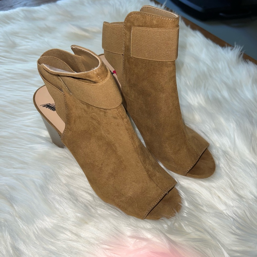 Penny Loves Kenny Suede Tan Heeled Ankle Boots